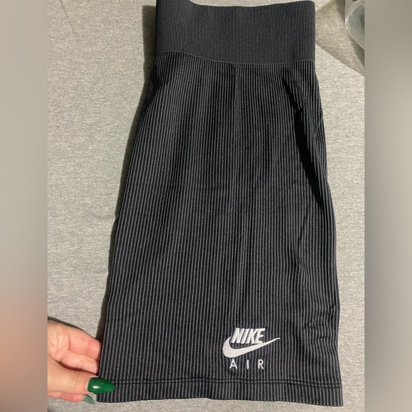Nike Air Tight skirt, size L, Black - Picture 4 of 7